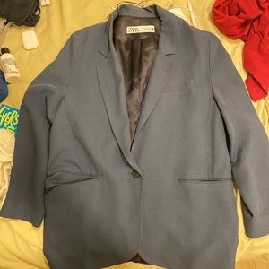 Oversized blue blazer